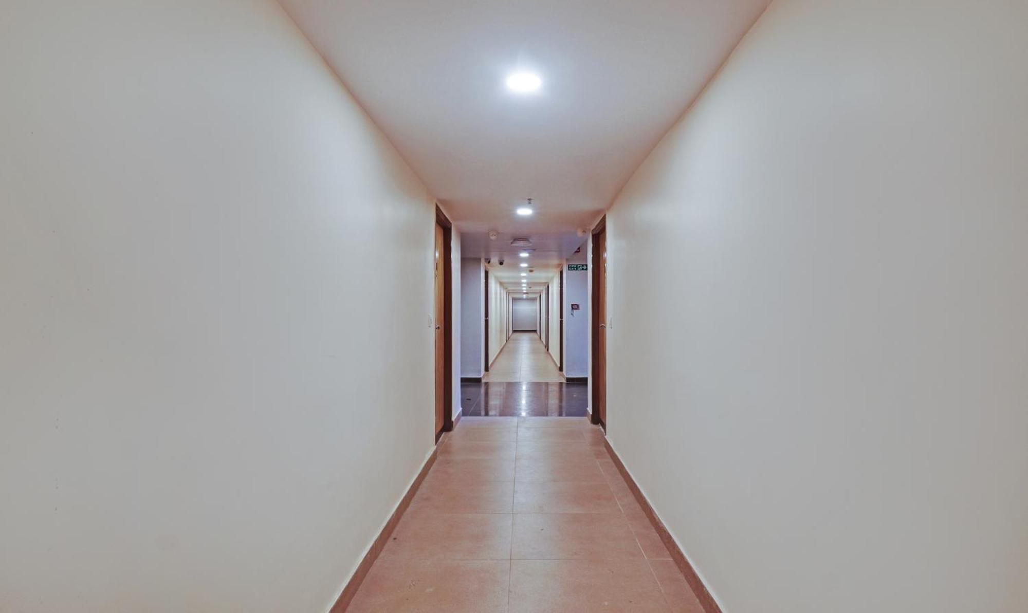 Treebo Premium Seven Lake View Hajdarabad Zewnętrze zdjęcie