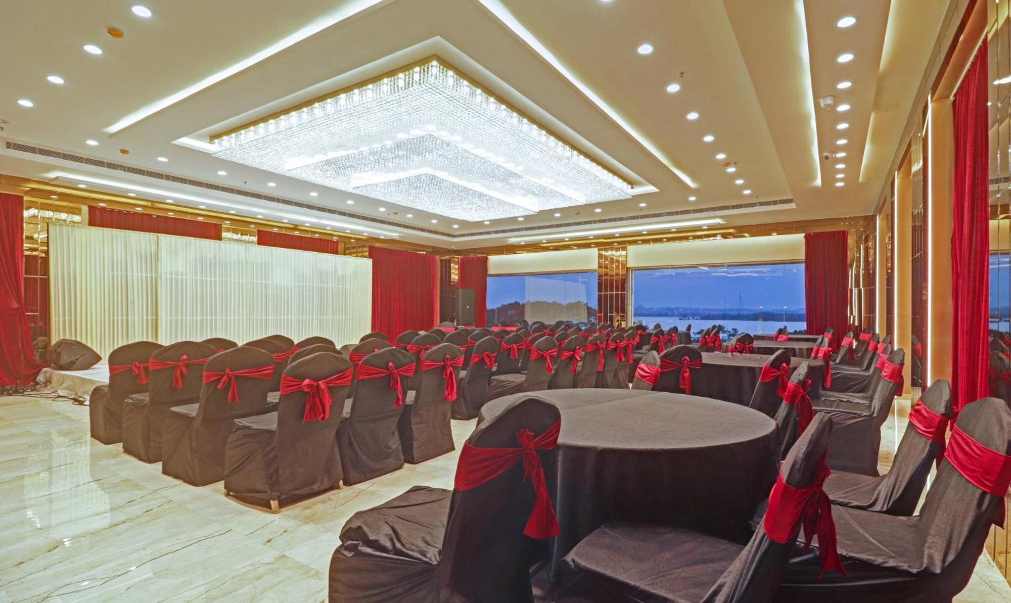 Treebo Premium Seven Lake View Hajdarabad Zewnętrze zdjęcie