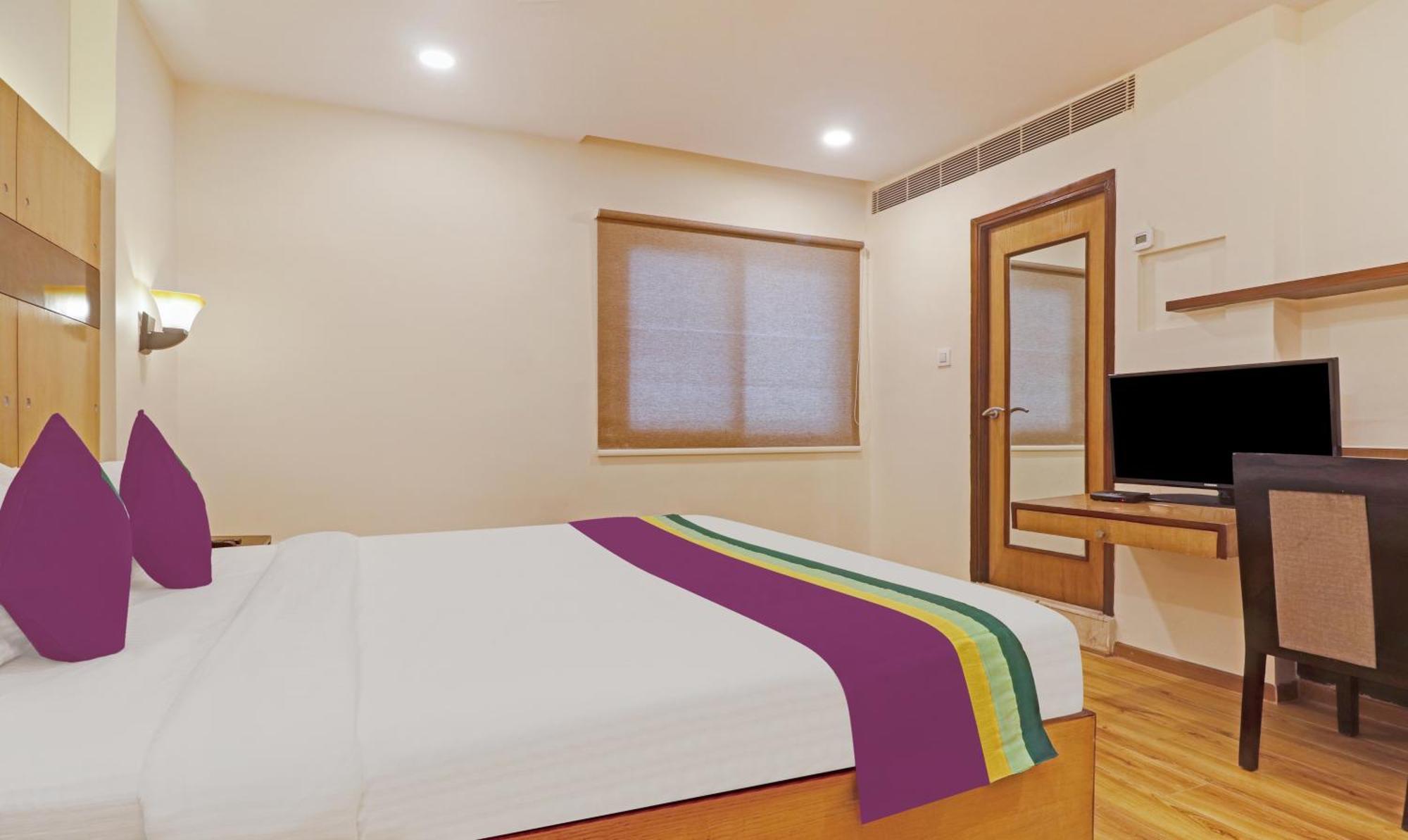 Treebo Premium Seven Lake View Hajdarabad Zewnętrze zdjęcie