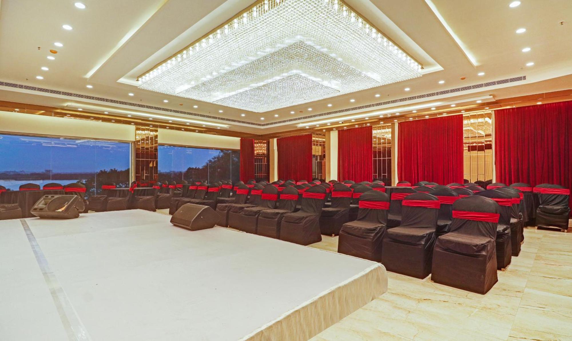 Treebo Premium Seven Lake View Hajdarabad Zewnętrze zdjęcie